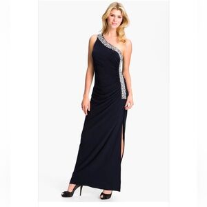 Betsy & Adam Black Embellished Trim One Shoulder Jersey Gown Maxi Dress Size:12